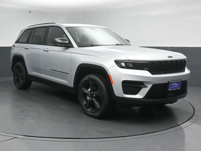 2025 Jeep Grand Cherokee Altitude X 4WD