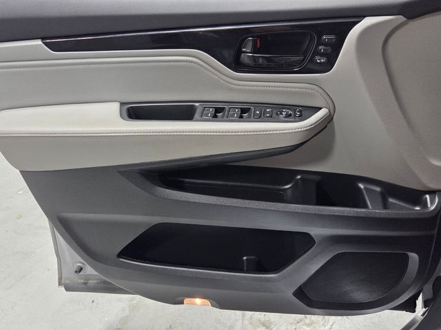 Used 2023  Honda Touring image 35