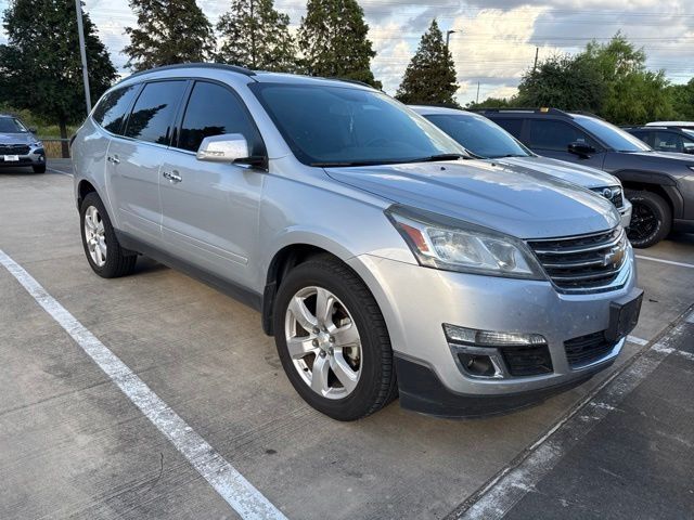 Silver Ice Metallic 2017 Chevrolet Traverse SUV / Crossover Front-Wheel Drive 6-Speed Automatic