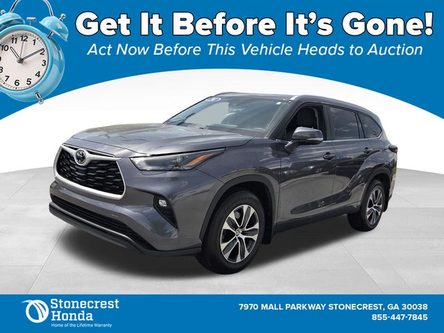 Magnetic Gray Metallic 2024 Toyota Highlander XLE FWD SUV / Crossover Front-Wheel Drive 8-Speed Automatic