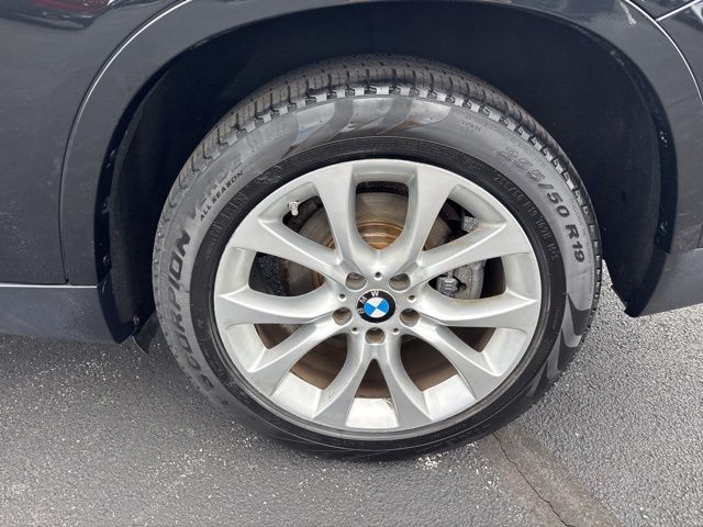 Used 2015 Black BMW xDrive35i image 11
