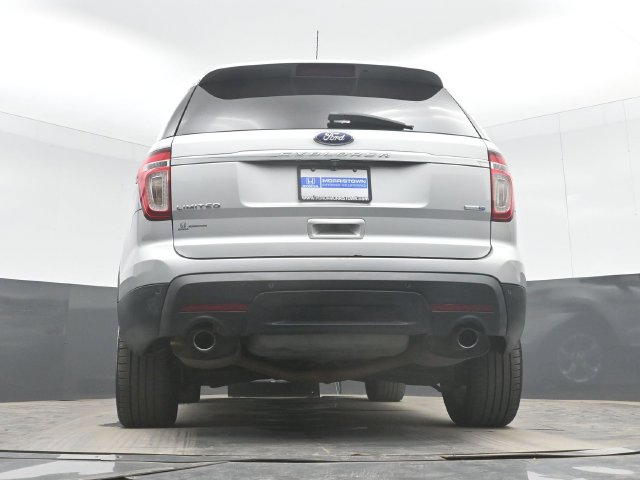 Used 2014 Silver Ford Limited image 49