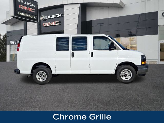 2022 GMC Savana 2500 Work Van 10