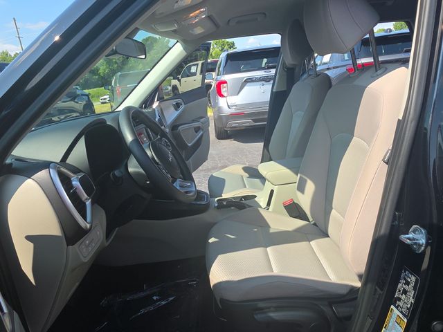 Used 2022 Black Kia LX image 16