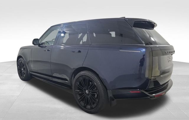 2023 Land Rover Range Rover SE 3