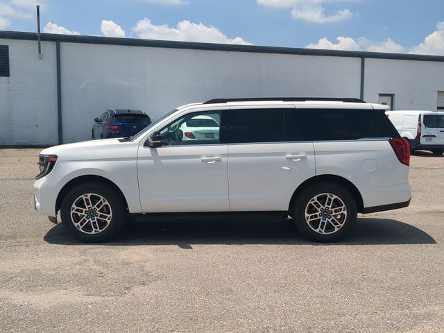 New 2026 Star White Metallic Tri-Coat Ford Active image 10