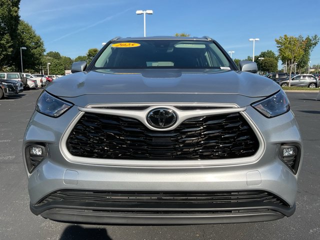 Used 2025 Toyota Highlander SUV