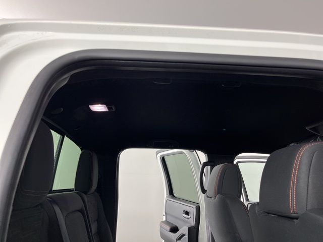 2025 Glacier White Nissan Frontier PRO-X RWD Truck