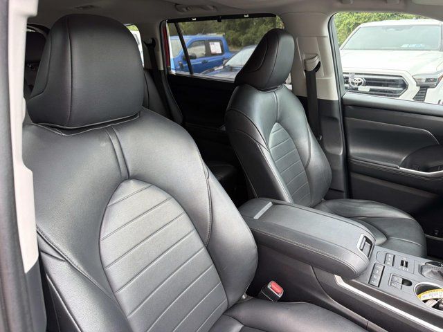 Used 2020 Toyota Highlander SUV