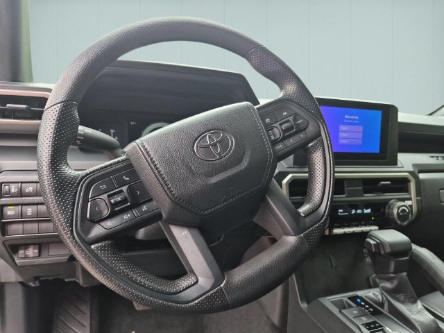 2024 Toyota Tacoma #18