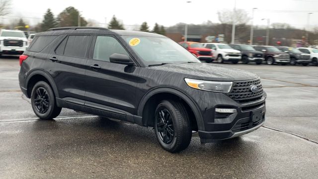 2022 Ford Explorer XLT 2