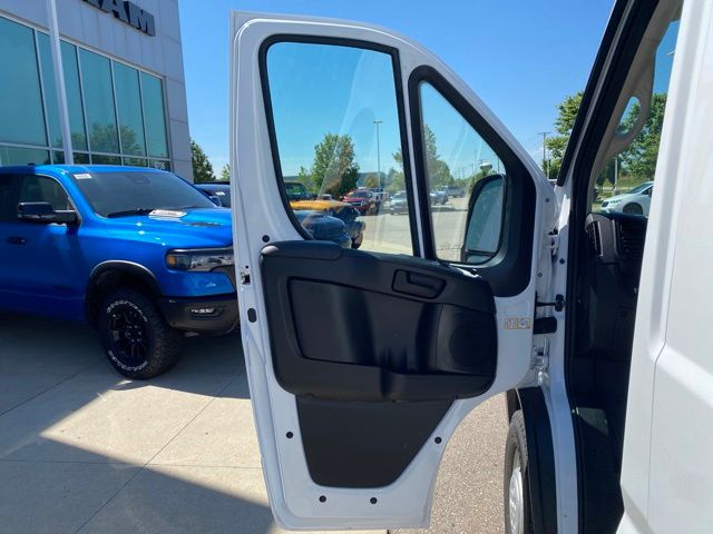 2026 Ram ProMaster 2500 High Roof - Bright White Clearcoat exterior view 9