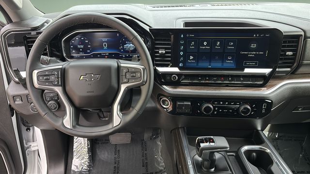 Used 2025 White Chevrolet RST image 10