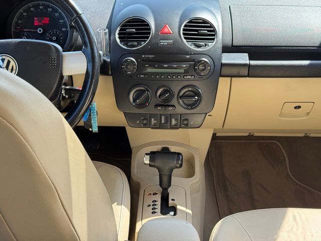 Used 2010 Volkswagen Beetle Hatchback