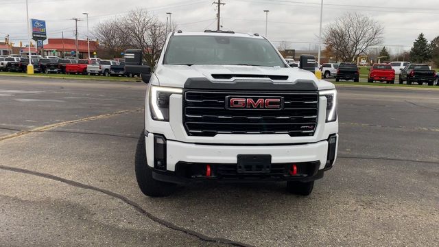 2024 GMC Sierra 2500HD AT4 3