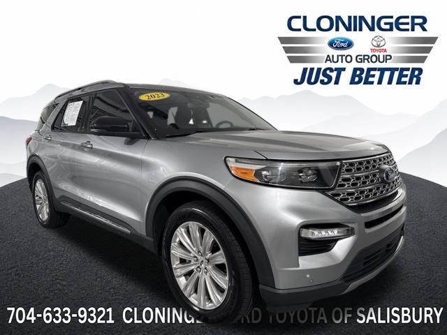 Silver Metallic 2023 Ford Explorer SUV / Crossover Rear-Wheel Drive Automatic