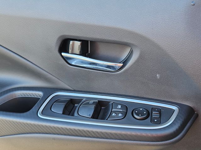 New 2025 White Nissan 1.6 SR image 28