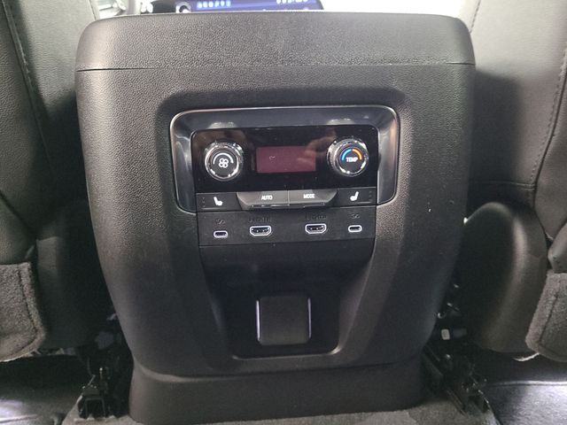 2026 – Chevrolet – Suburban