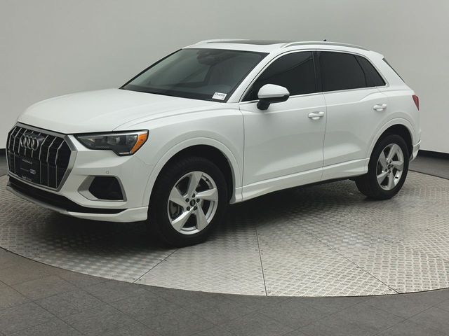 2022 Audi Q3 quattro Premium 40 TFSI
