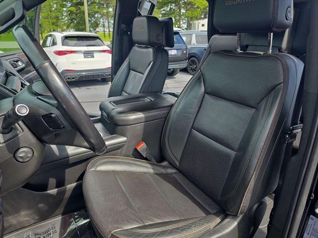 Used 2021 Black Chevrolet High Country image 17