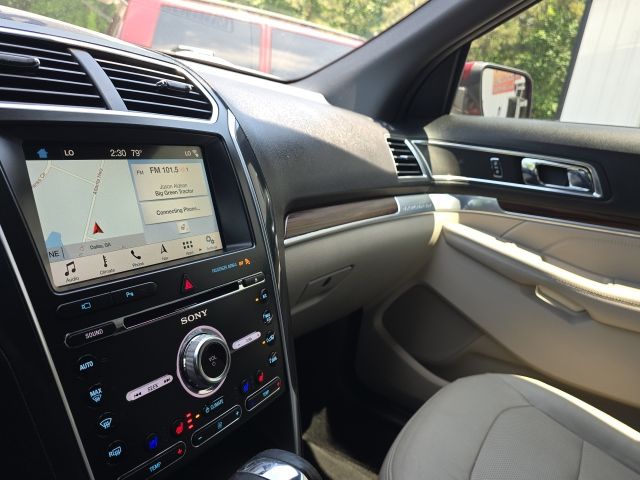 2018 Ford Explorer Limited:168944A