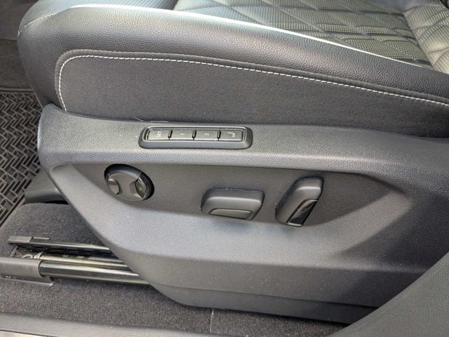 Used 2025 Volkswagen Atlas SUV