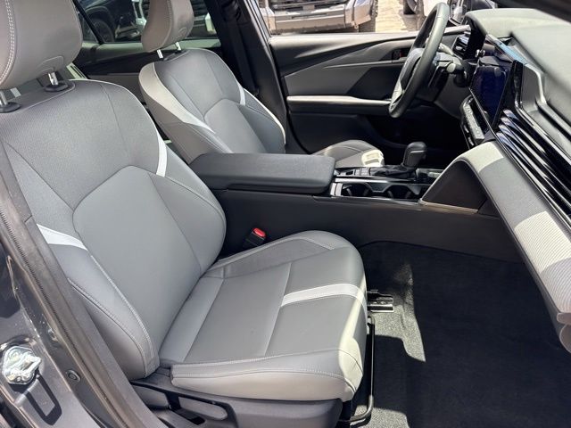 2025 Toyota Camry foto 23