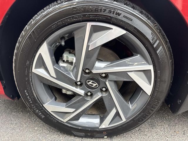 2025 Hyundai Elantra - Image 11