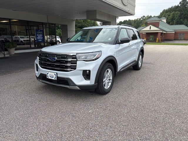 2025 Ford Explorer Active RWD
