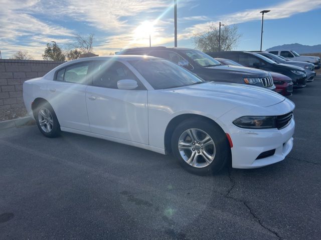 2022 Dodge Charger SXT 2