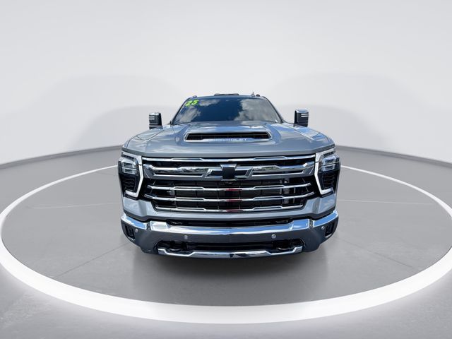 Used 2025 Gray Chevrolet LTZ image 3