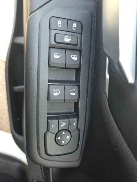 2026 Ram 1500 Big Horn/Lone Star - Bright White Clearcoat exterior view 15