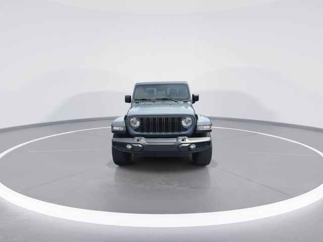 Used 2024 Gray Jeep Nighthawk image 3
