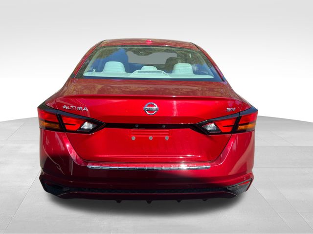 2022 Nissan Altima 2.5 SV 8