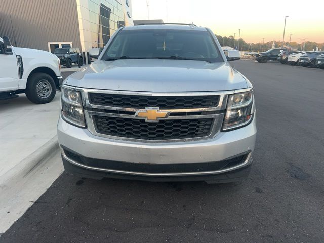 2019 Chevrolet Suburban LT 2