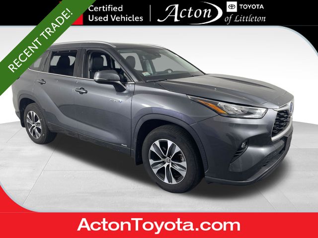 Magnetic Gray Metallic 2020 Toyota Highlander Hybrid XLE AWD SUV / Crossover All-Wheel Drive Continuously Variable Transmission