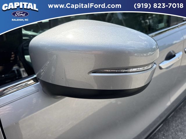Used 2019 Black Honda EX-L image 12