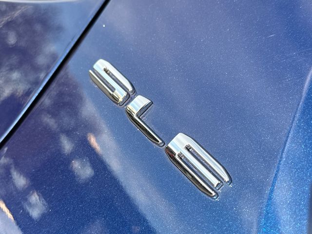 Used 2023 Blue GMC SLE image 6