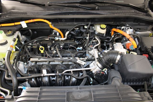 2025 Ford Escape ST-Line photo 12