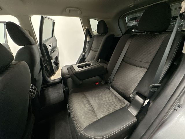 2018 Nissan Rogue SV Gray at Subaru and VW of Moon Township