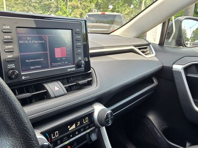 2021 Toyota RAV4 XLE:C02620B