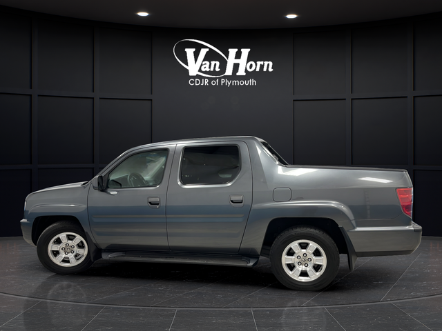Used 2011 Polished Metal Metallic Honda RTS image 4