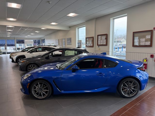 used 2025 Subaru Crosstrek car, priced at $31,199