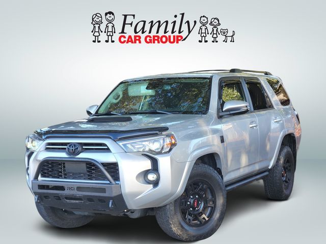 Classic Silver Metallic 2022 Toyota 4Runner SUV / Crossover Four-Wheel Drive 5-Speed Automatic