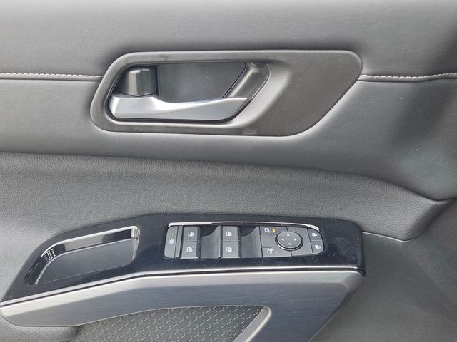 New 2026 Black Nissan SL image 28