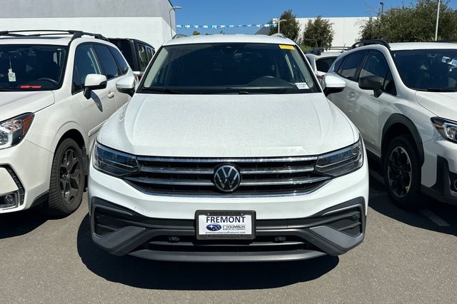Used 2024  Volkswagen 2.0T Wolfsburg Edition image 3