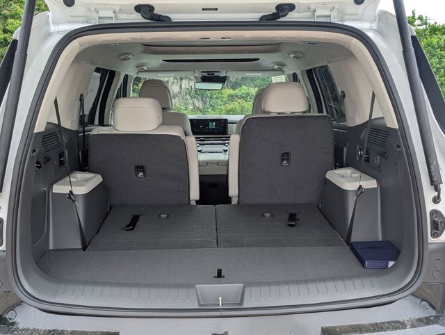 2026 Hyundai Santa Fe Hybrid Calligraphy White at Community Honda