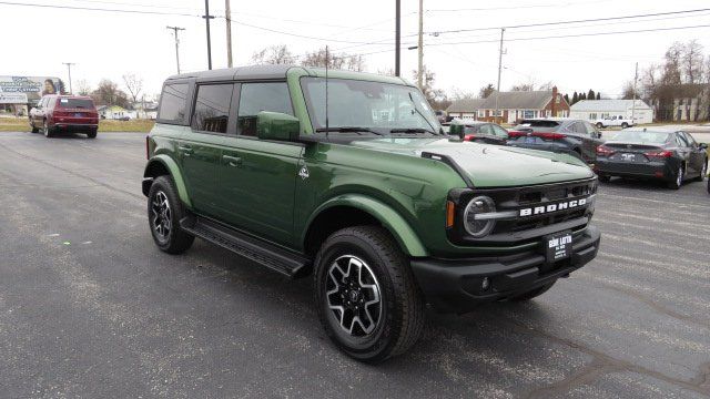 2025 Ford Bronco Outer Banks 4-Door 4WD