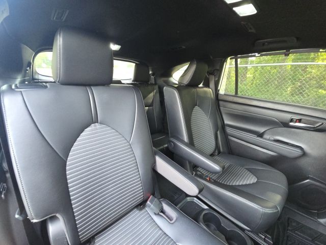 2021 Toyota Highlander XSE:44527B