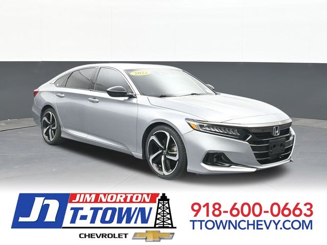 Silver 2021 Honda Accord Sedan Front-Wheel Drive Continuously Variable Transmission